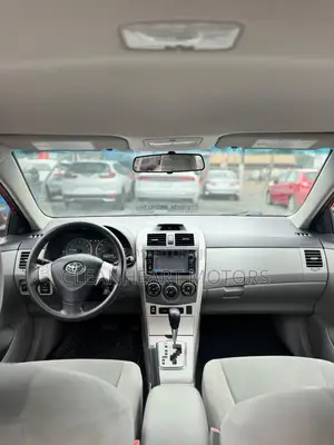 2013 Toyota Corolla LE Sedan