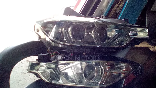 BMW F30 Xenon Headlight - Plug and Play - 1