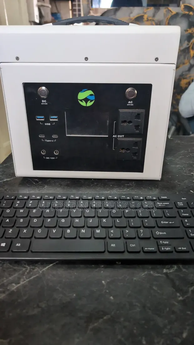 All-in-One Solar Power System 700W/2kWh - 1