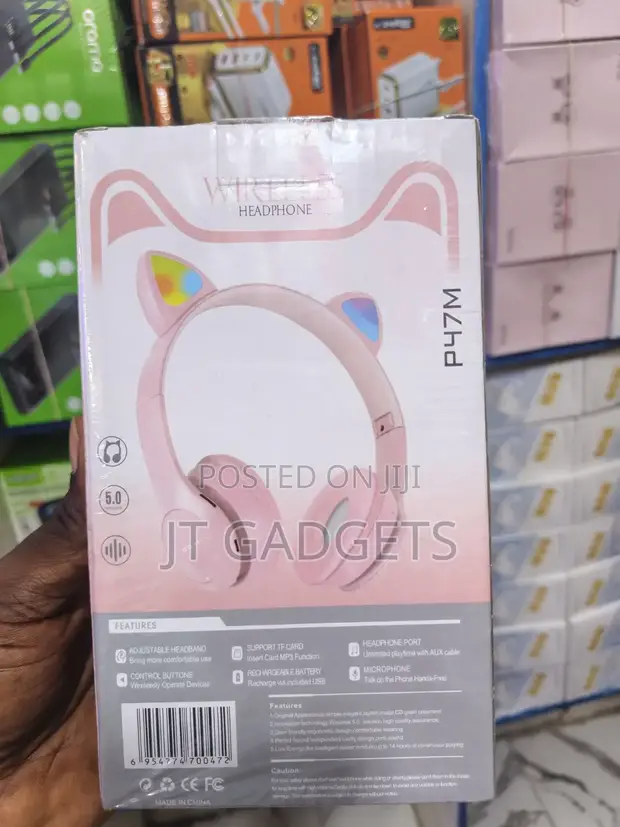 Cat Ear P47M Wireless Headphones with RGB Lights - 1