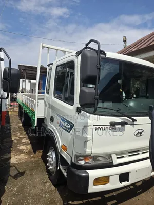 Hyundai Tipper Truck 5.5 Tonnes 8-Tire