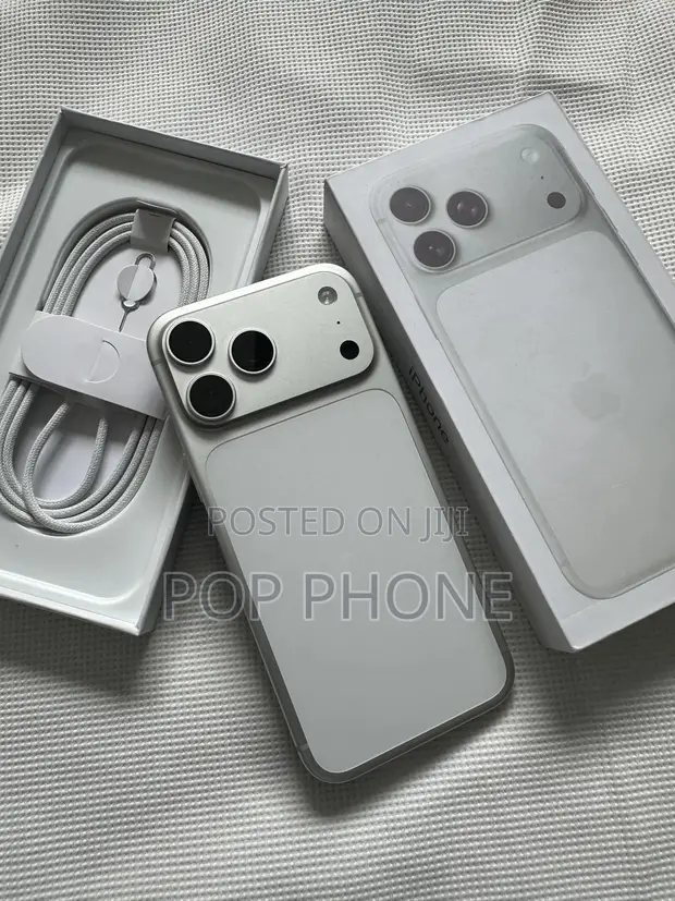 Apple iPhone 16 Pro Max 512GB Silver - 1