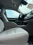 Toyota Highlander LE 2019 Gray - 3