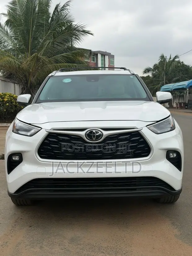 Toyota Highlander XLE AWD 2024 White - 1