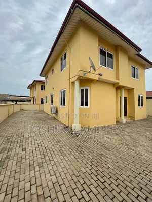 Furnished 4-Bedroom House for Rent in Petroleum Estate, Mile 7