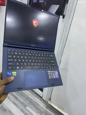 MSI Stealth 14 Studio A13VF Laptop - Intel Core i7, 16GB RAM, 512GB SSD
