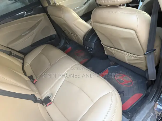 Hyundai Sonata Limited 2.0T Sedan 2013 Black - 1