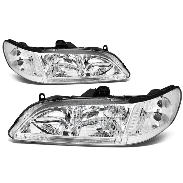 Honda Accord 1998-2002 Headlights - 1
