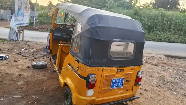 TVS King Deluxe Plus iTouch Start Scooter 2025 Yellow - 1