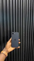 Apple iPhone 16e 128GB Black - 3