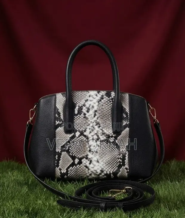 Black Handbag - UK Thrift - 1