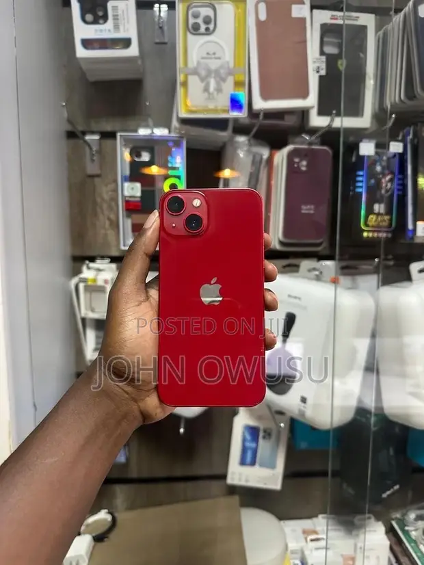 Apple iPhone 13 128GB Red - 1