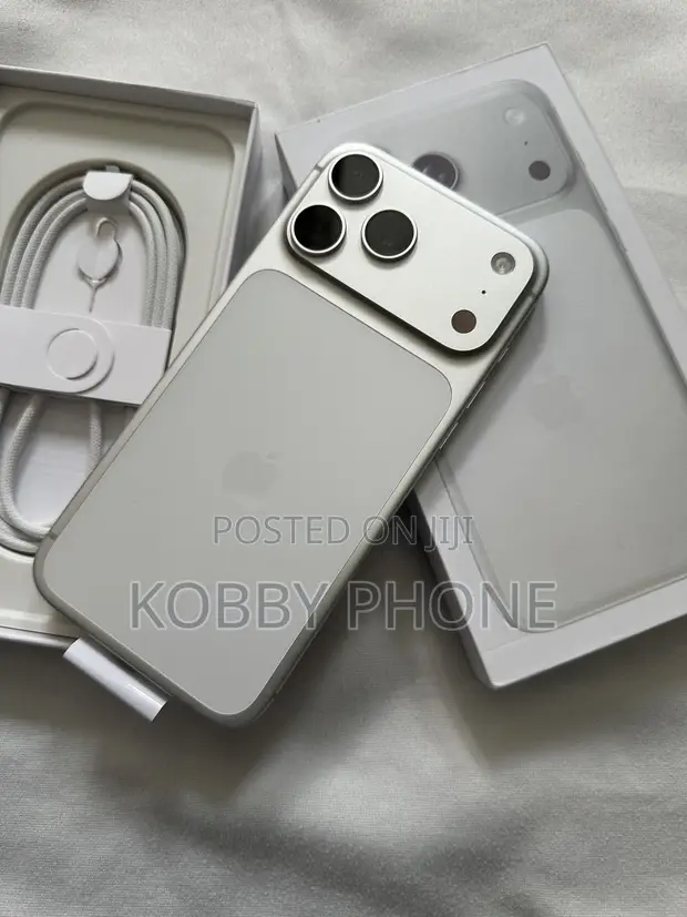 New Apple iPhone 17 Pro Max 256GB Silver - 1