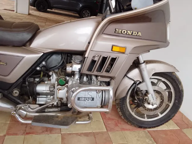 Honda Gold Wing 1986 Touring Motorcycle - 1