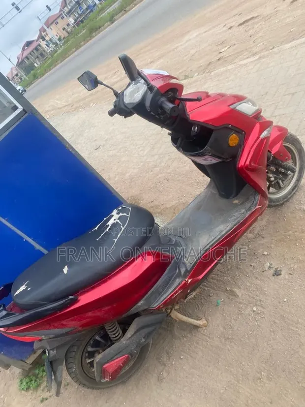 Royal Motorcycle 2025 Red - 1