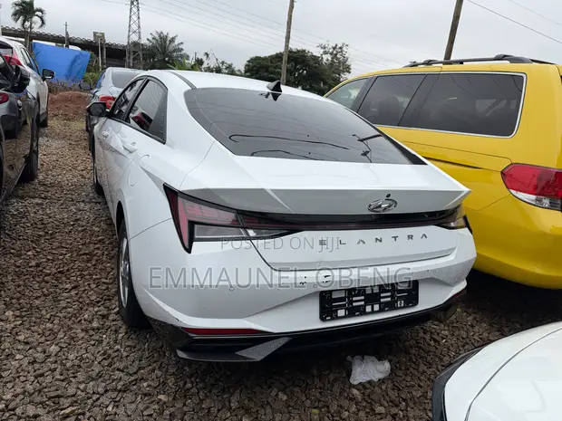 Hyundai Elantra 2022 - Unregistered DV Model - 1