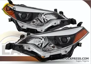 Toyota Corolla Headlight (Used)