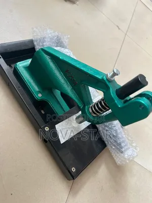 Brand New Eyelet Machine for Banners