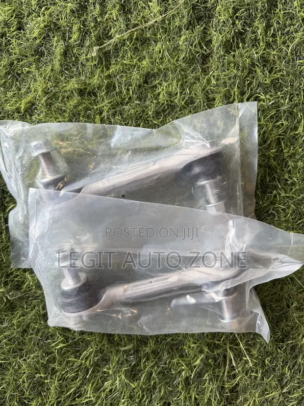 Honda CR-V Back Link Bar (2017-2021) - 1