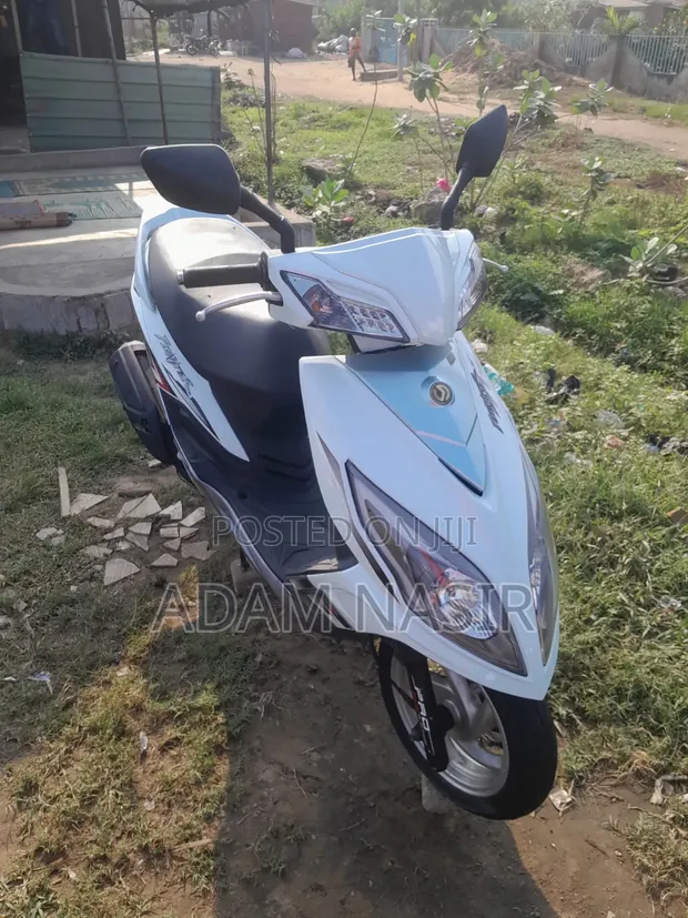 SYM Symnh 150cc Scooter 2022 White - 1