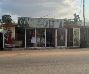 4-in-1 Roadside Container Store for Rent, Oduom