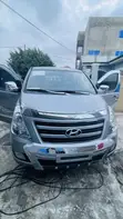 Hyundai Starex 2017 Silver - 3