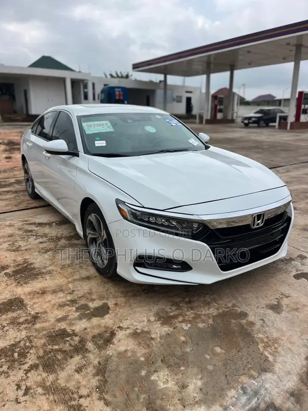 Honda Accord 2019 White - 1