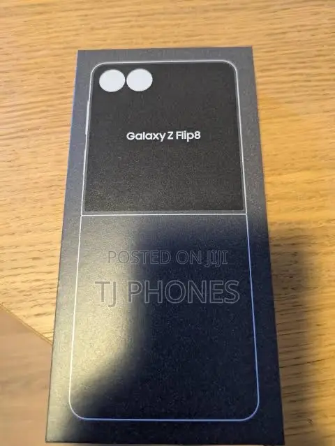 New Samsung Galaxy Z Flip8 256GB Blue - 1