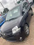 Toyota Sienta 1.5 FWD Minivan 2013 Beige - 2
