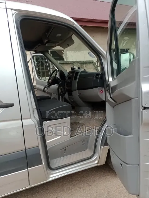 Mercedes-Benz Sprinter 2012 Grey - 1