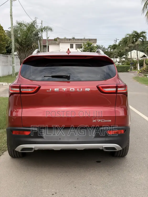 Jetour X70 1.5 7-Seater FWD 2018 Red - 1