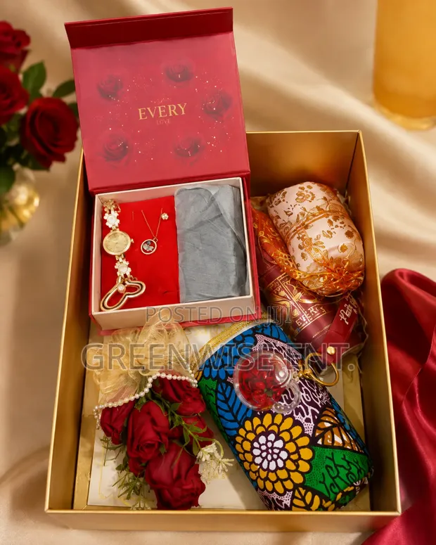Luxury Love & Romance Gift Set - Premium Birthday Box - 1