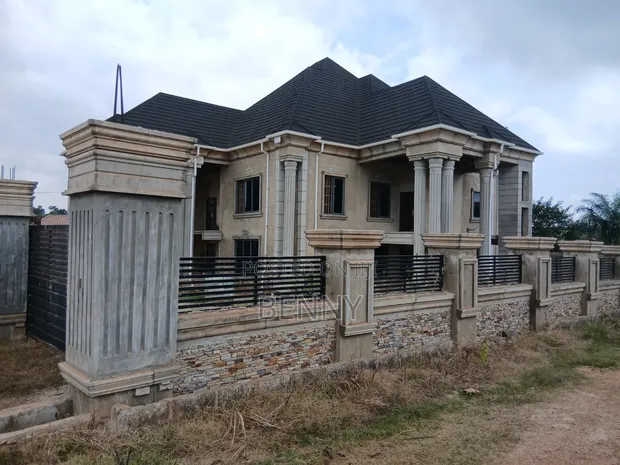 6-Bedroom Uncompleted House in KATH Estates, Trede, Kumasi - 1
