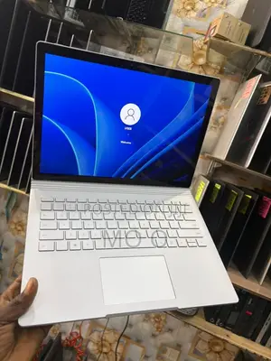 Microsoft Surface Book 2 Laptop 8GB RAM, 256GB SSD