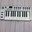 M-Audio O2 25-Key USB MIDI Controller - 2