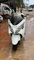 Suzuki Burgman 2011 White - 1