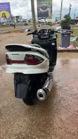 Suzuki Burgman 2011 White - 4