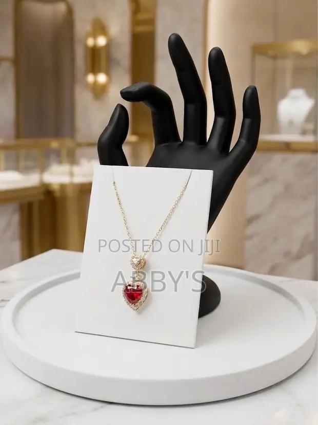 Royal Heart Pendant Necklace - 1