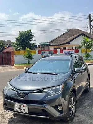 Toyota RAV4 XLE AWD