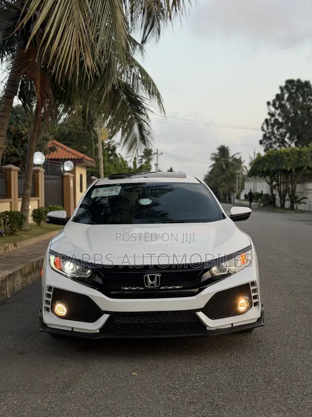 2019 Honda Civic EX Hatchback White - 1