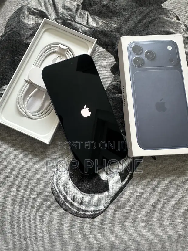 Apple iPhone 17 Pro Max 256GB Blue - 1