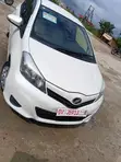 Toyota Vitz 2012 White - 4