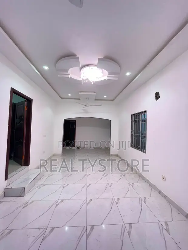 3 Bedroom House for Sale in Kwabenya, Accra - 1