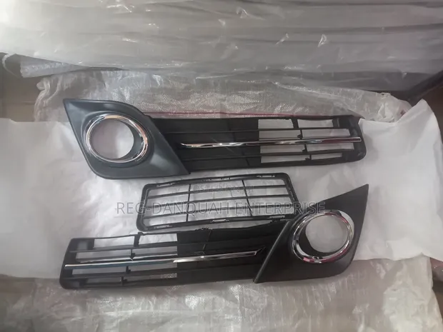 Toyota Camry 2012-2014 Down Grille Sports - 1