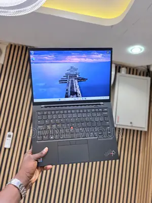 Lenovo ThinkPad X1 Carbon (Gen 9) Laptop