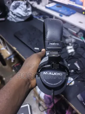 M-Audio HDH40 Studio Headphones