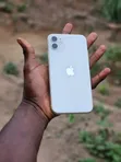 Apple iPhone 11 64GB White - 1