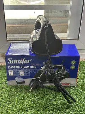 Brand New Sonifer Steam Iron