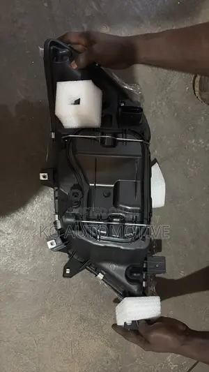 Mercedes-Benz Sprinter CDI Headlight (2005)