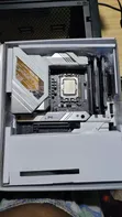 ASUS ROG Strix Z690-A Gaming WiFi D4 Motherboard - 4